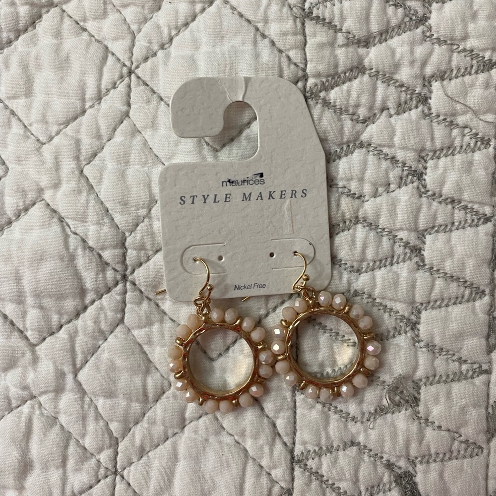 NEW Gold and Pink Pearl Hoop Earrings